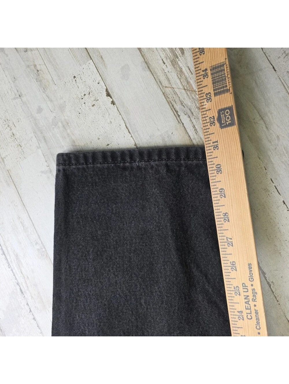 Vintage Levi's 550 Relaxed Fit Jeans Mens Size 40x32 Black Cotton Denim
